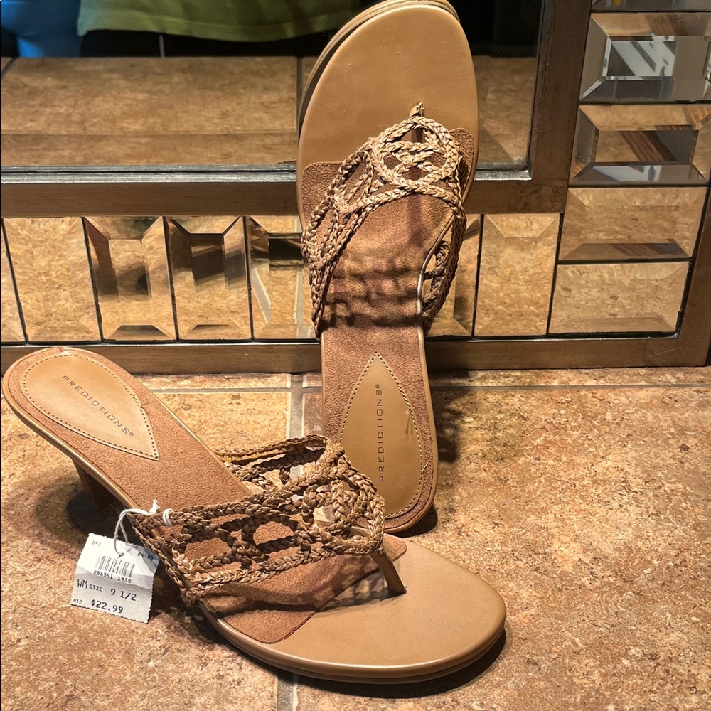 NWT Predictions Tan Sandals Versatile Summer Style